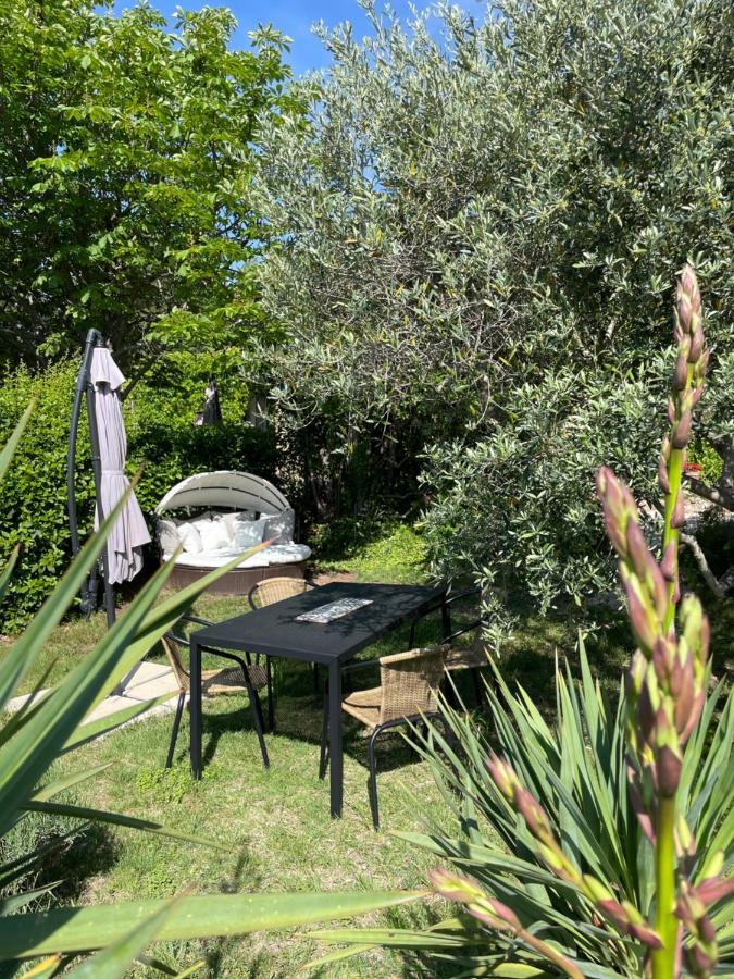 Sainte Victoire Le Cabanon Vila Puyloubier Exterior foto